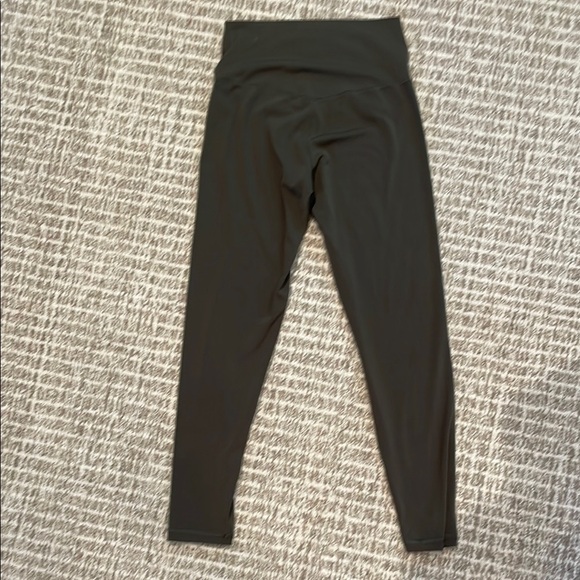 New Offline by Aerie High-Waisted Leggings Olive Green Sz Med - Picture 3 of 5